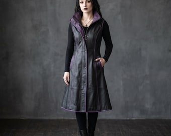 Chaleco largo de cuero morado hecho a mano para mujer, estilo gótico, sin mangas, gabardina, cuello alto, cremallera, disfraz de fantasía, túnica, piel de vaca, LARP, cosplay