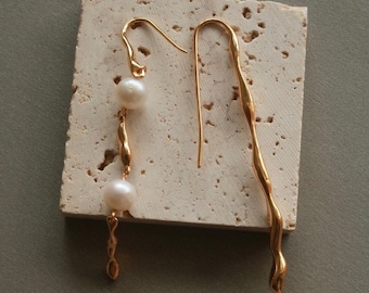Freshwater Pearl Drop Earrings, 18K Gold Vermeil, Asymmetric Irregular Earrings, Minimalist Pearl Earrings, Gift for Her
