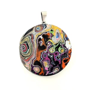 Unique Berlin Graffiti Pendant - Jewelery made from Berlin Mauerpark Wall