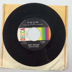 Vintage Jerry Wallace DECCA 45 RPM Vinyl Single – Time / To Get to You (1971)