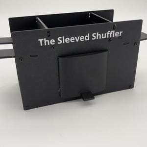 スリーブド・シャッフラー：ブラック・エディション（2025年）