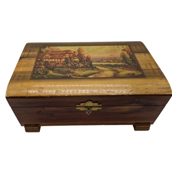 Wooden box decoupage english Gem