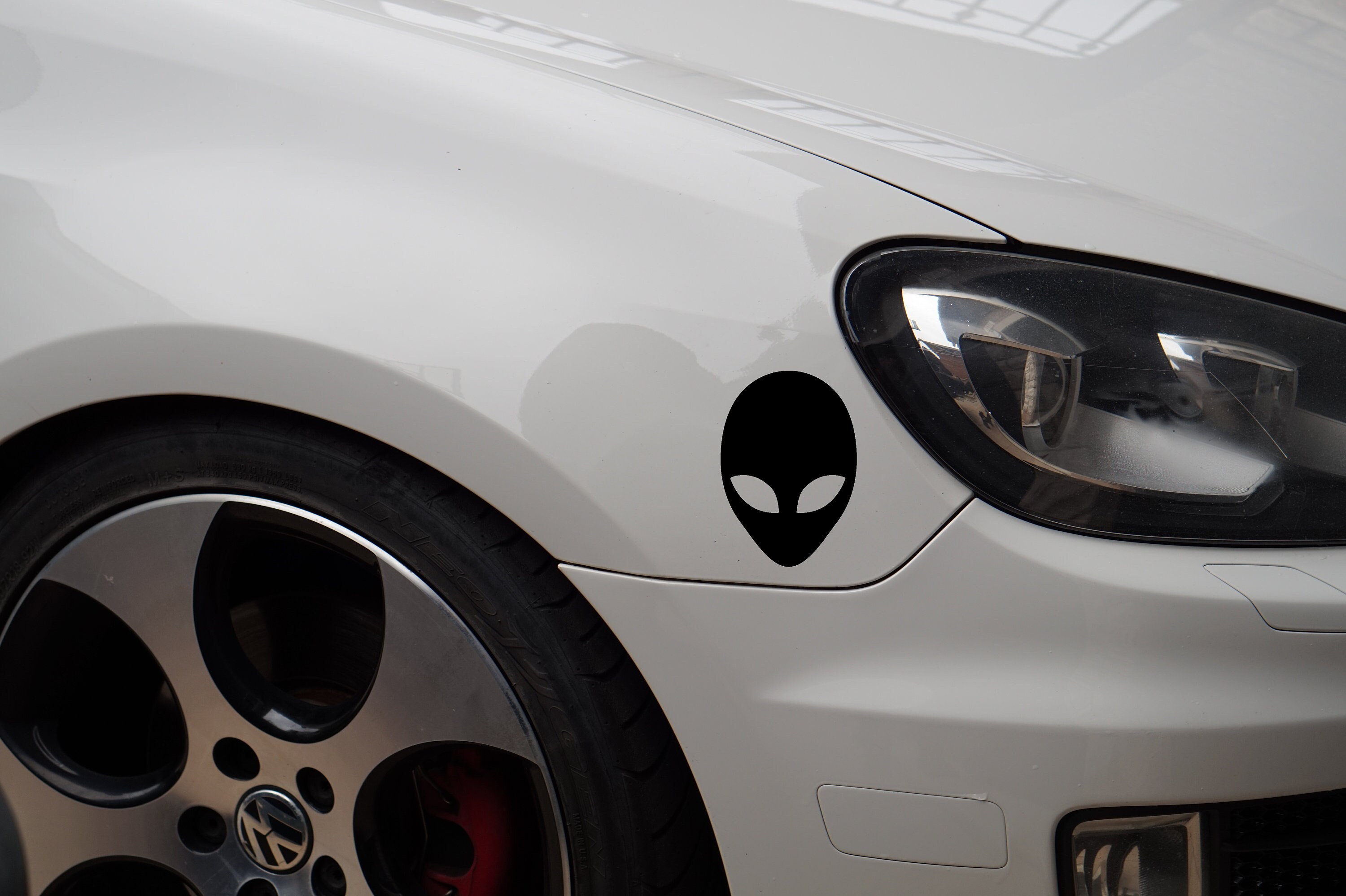 Alien Vinyl Decal Sticker Car Truck Window Laptop Cellphone Tumbler ...