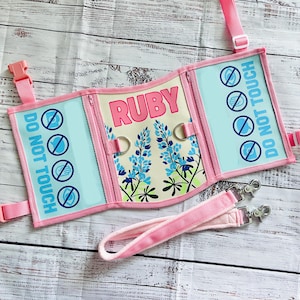 Chaleco para perro de trabajo con ilustraciones de vinilo detalladas y personalizadas