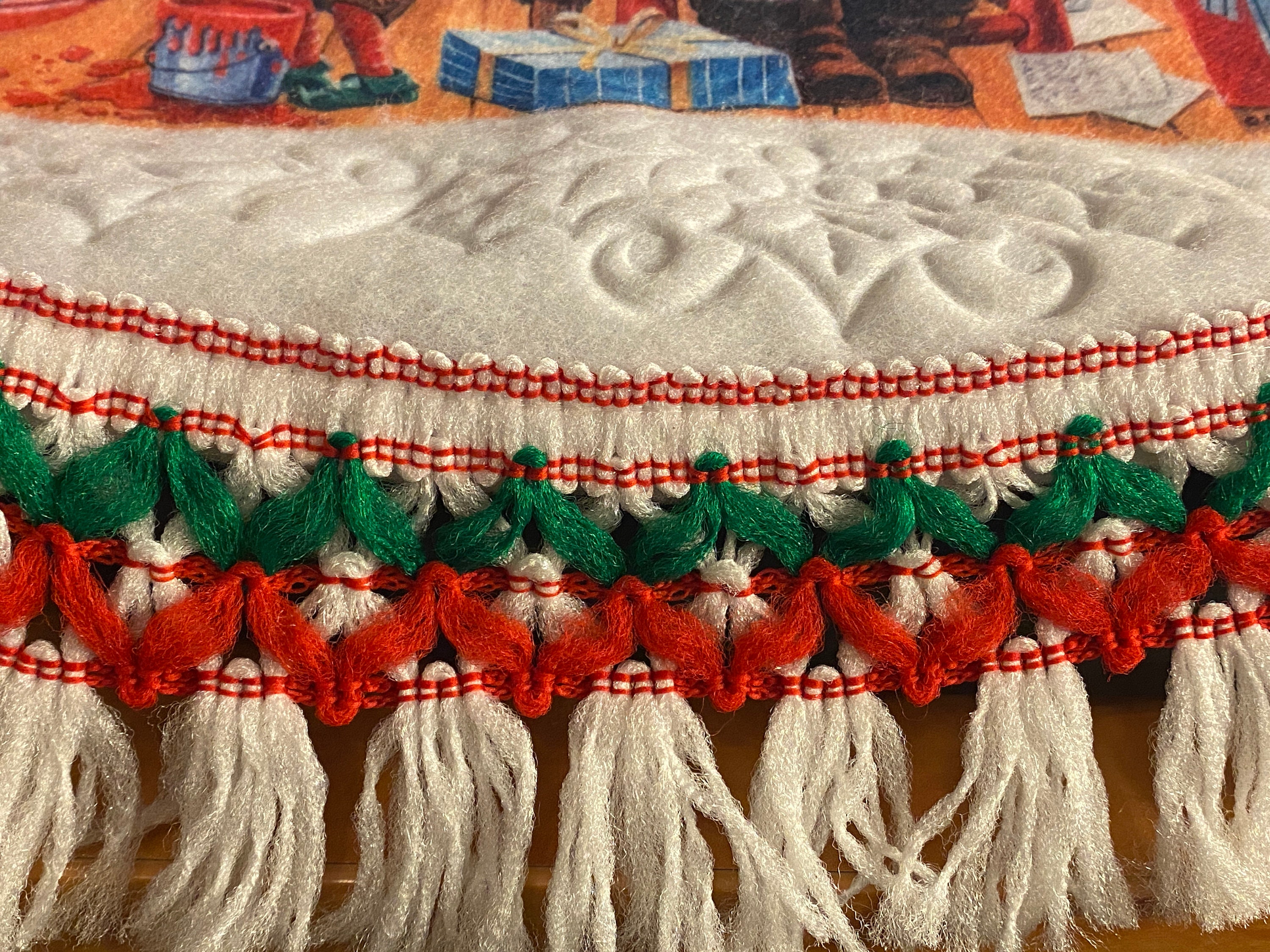 VTG Santa's Best Tree Skirt, Table Topper, Santa Checking List, Living