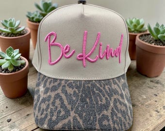 Gorra de camionero "Be Kind", regalo para el Día de la Madre. Gorra bordada en relieve 3D.