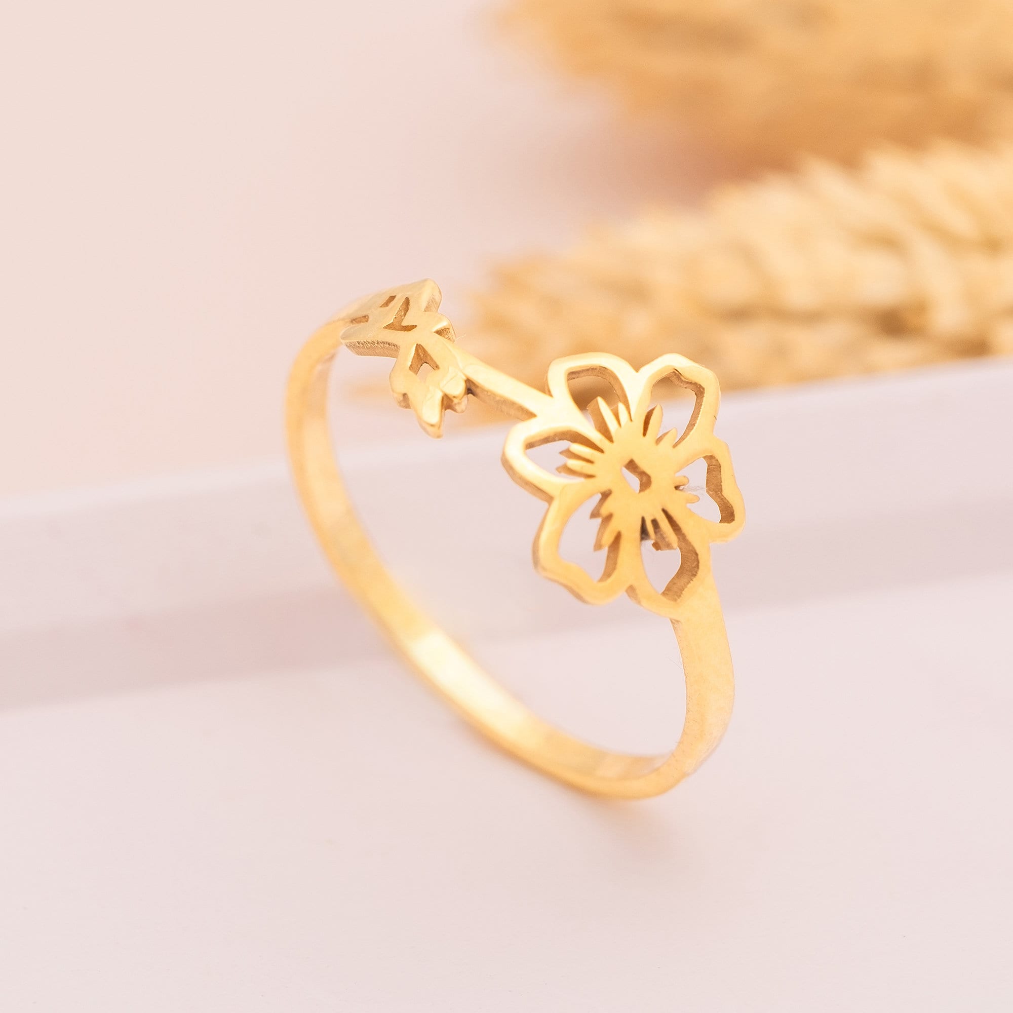 Personalized Flower Ring, Custom Birth Flower Ring, Birth Flower Jewelry, Dainty Floral Ring for Her, Gift for Grandma, Mother's Day Gift