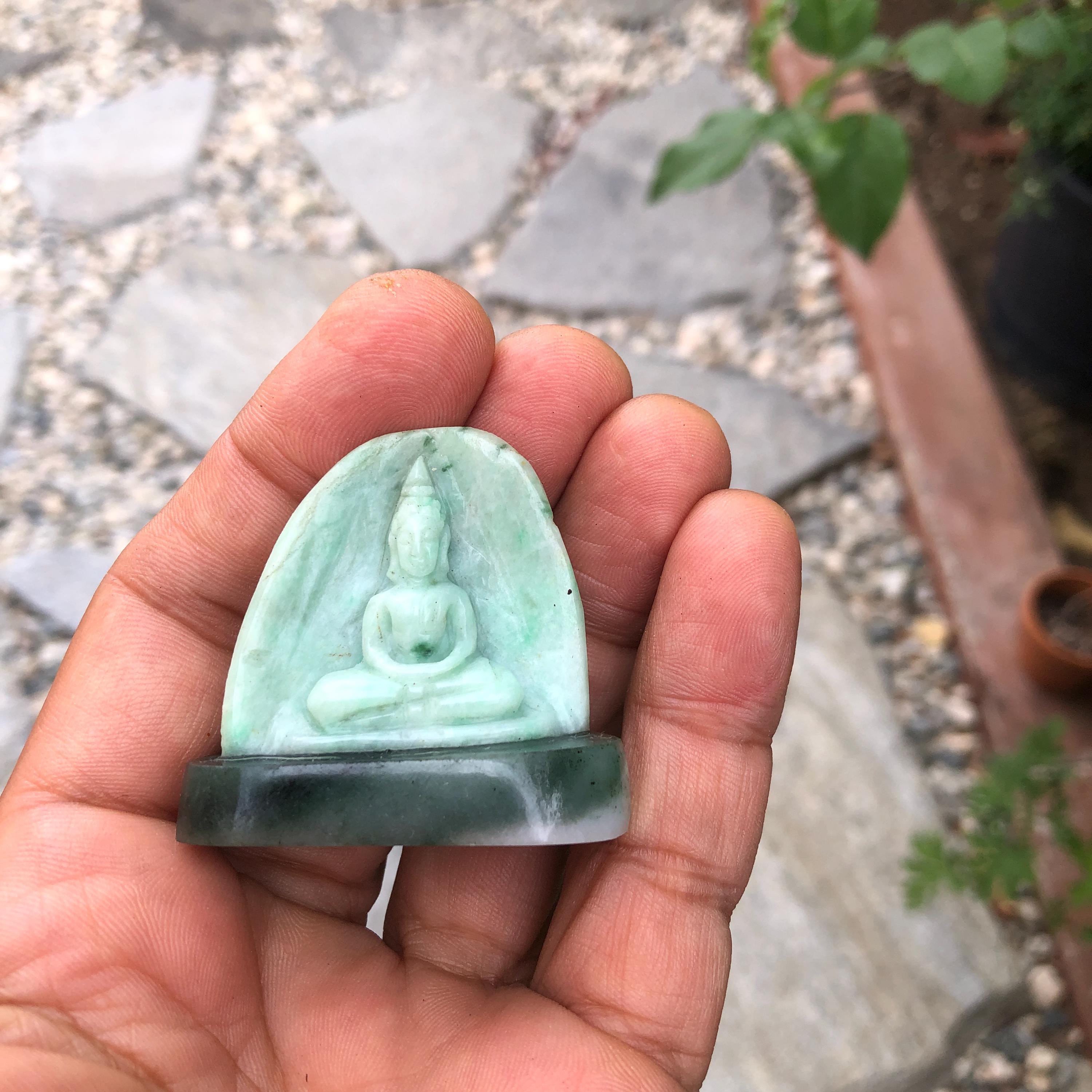 翡翠風 緑色 仏像 置物 翡翠風 緑色 仏像 置物 緑翡翠の仏陀座像 - Etsy 日本