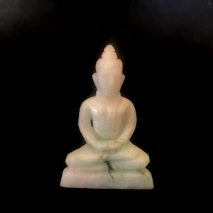 Sitzender Buddha