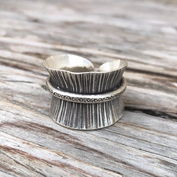 Etched Silver Ring - image 3