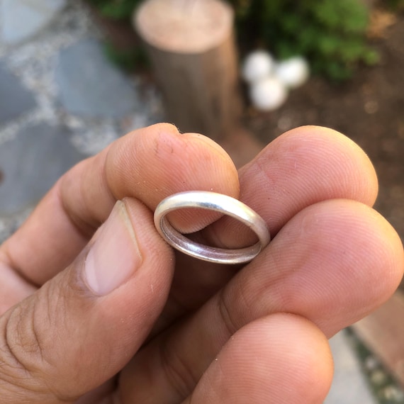 Simple Thin Silver Ring - image 5