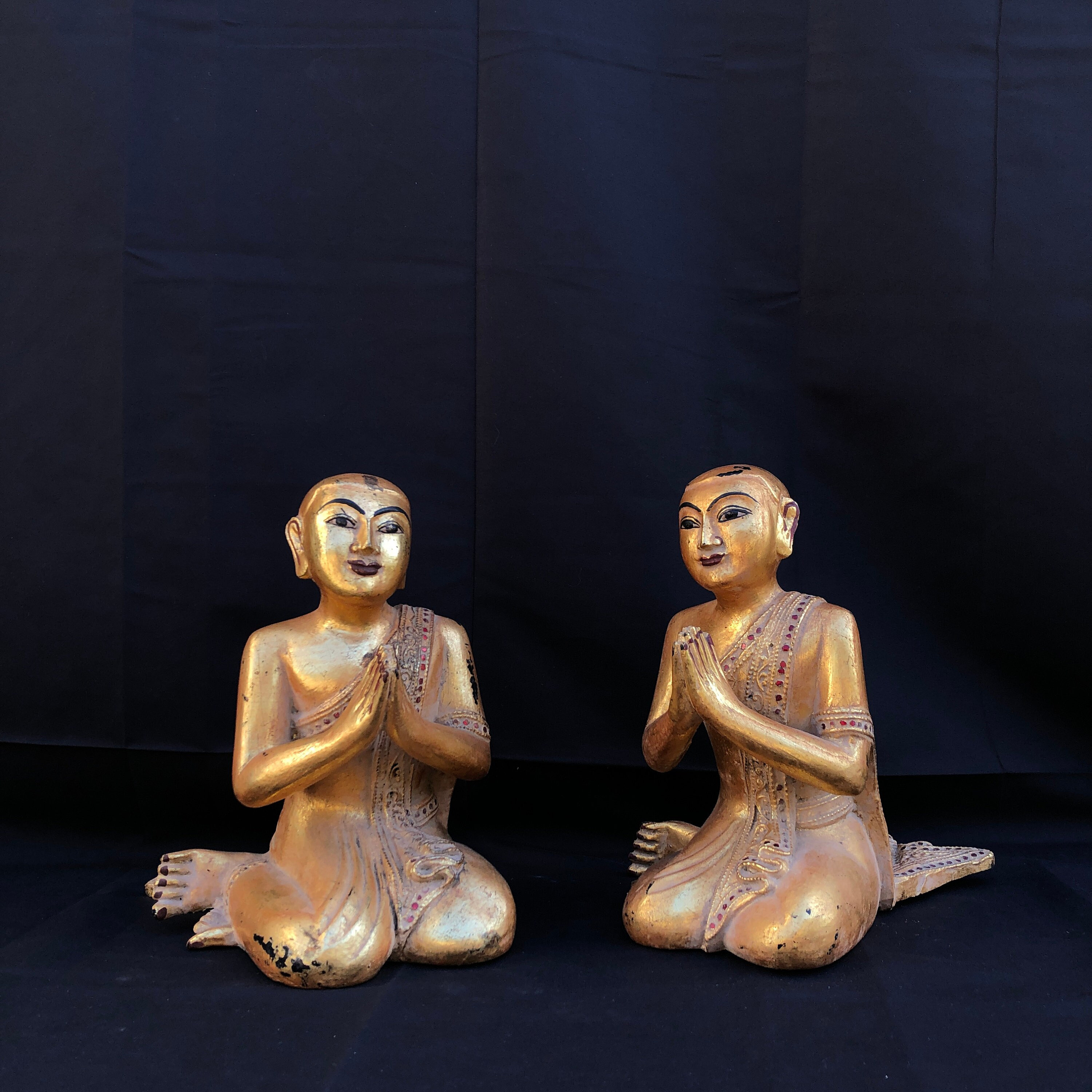 Chinese Rustic Wood Standing Praying Lohon Monk Statue ws2694S Chinese Rustic Wood Standing Praying Lohon Monk Statue ws2694S