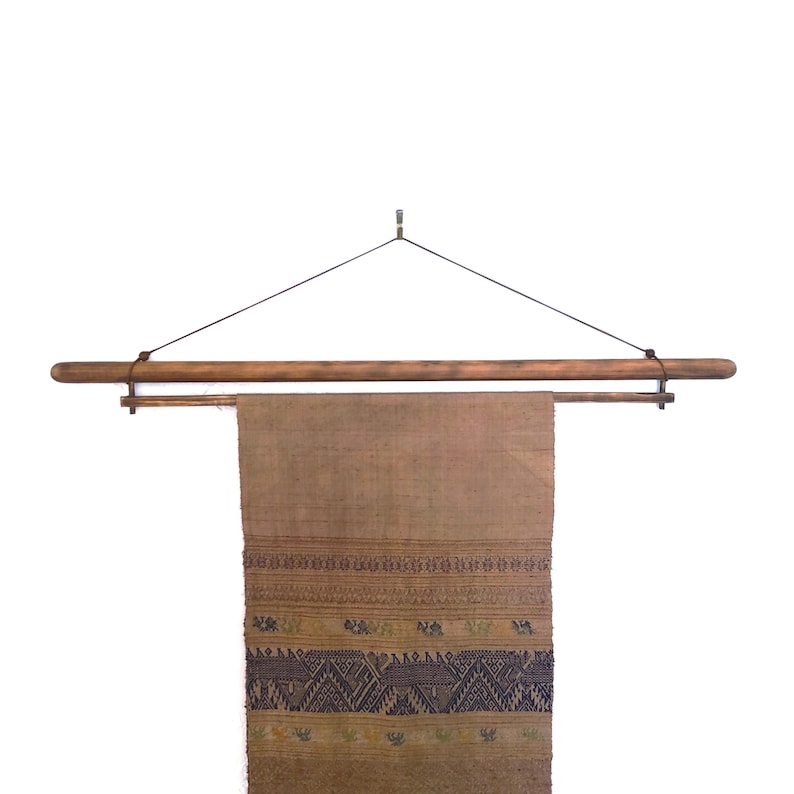 Burned pine wood finish textile hanger wall hanging decor
