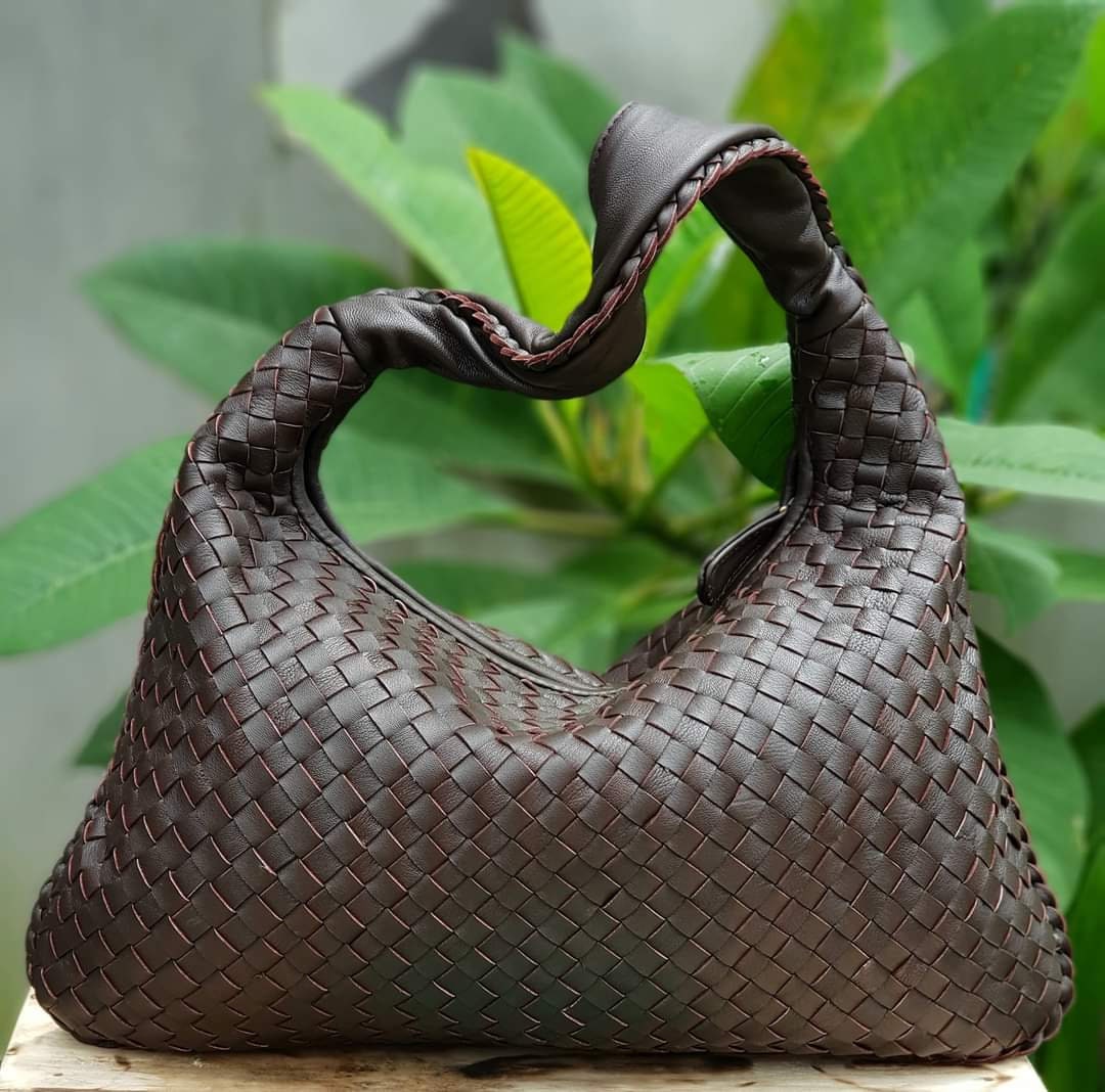 L$V Designer Shoulder Bag Luxury Women Trio Mini Icons Drawstring Bucket  Bag - China Replica Bag and Copy Shoulder Bag price