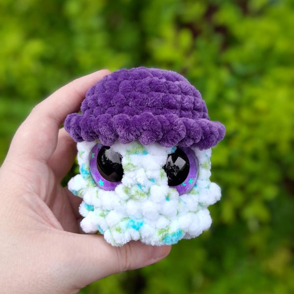 Ghost, Ghost Plushie, Amigurumi Ghost, Ghost Crochet, Halloween Crochet, Spooky, Halloween, Amigurumi, Handmade Plushie, Crochet