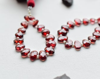 16 pieces Mozambique Red Garnet Uneven Faceted Briolette Strand • 7x5 to 9x6 mm • Natural Gemstone Faceted Beads