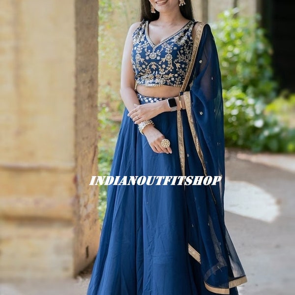 Georgette Lehenga Choli bleue avec travail de séquence de broderie et georgette Dupatta pour femme, mariage Lehenga, tenue de soirée sans manches Choli