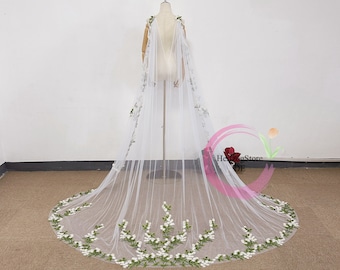 White daisy green leaves cape veil. Fresh bridal cape veil wedding. Lace chamomile garden wedding bridal cape.
