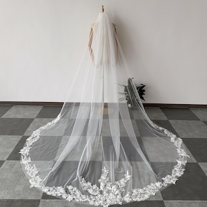 3D lace bridal veil with rhinestone pearls. Long veil with lace edge. One tier romantic lace veil. Floral applique veil.