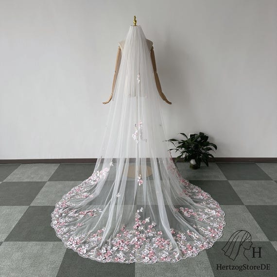 Sakura Rosa Spitzen Blumen Brautschleier mit Perlen, Romantischer Weicher Tüll Hochzeitschleier,  Schleier für Gartenhochzeit/Boho Hochzeit