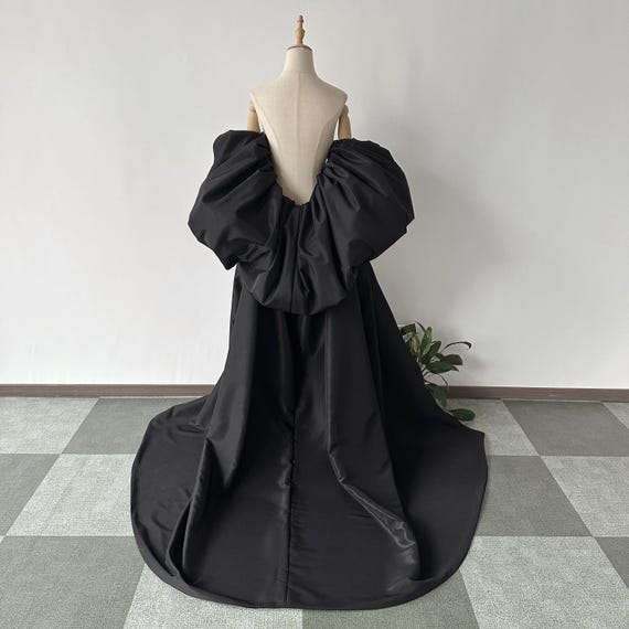 Black wedding cape with sleeves, elegant taffeta cape with long train, custom-made puff sleeve shawl for photoshoots & events Black wedding cape with sleeves, elegant taffeta cape with long train, custom-made puff sleeve shawl for photoshoots & events