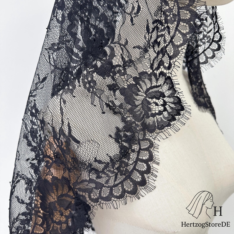 Mantille en dentelle noire, voile de mariée bohème fleuri avec peigne, voile de mariée espagnol, voile vintage religieux pour la mariée image 7