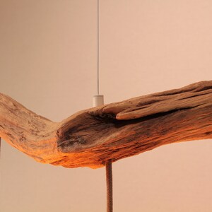 Lampe suspendue / branche de chêne de 147 cm de long / pièce unique / bois / branche / suspension / table à manger / plafonnier / lampe de table de cuisine / moderne image 7