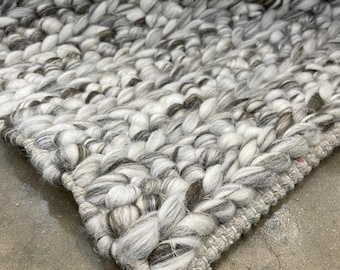 Chunky Wool Rug Handwoven Braided Grey Area Rug 8x10 5x8 9x12 Modern Farmhouse Living Room Rug Neutral Large Textured Boho Felted Carpet