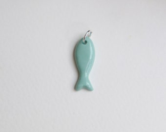 Pendentif à breloques poisson en porcelaine, céramique artisanale