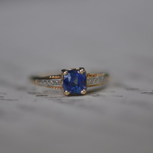 blue sapphire ring, victorian ring, antique ring, 14K, intense blue color, solitaire, antique engagement ring, blue