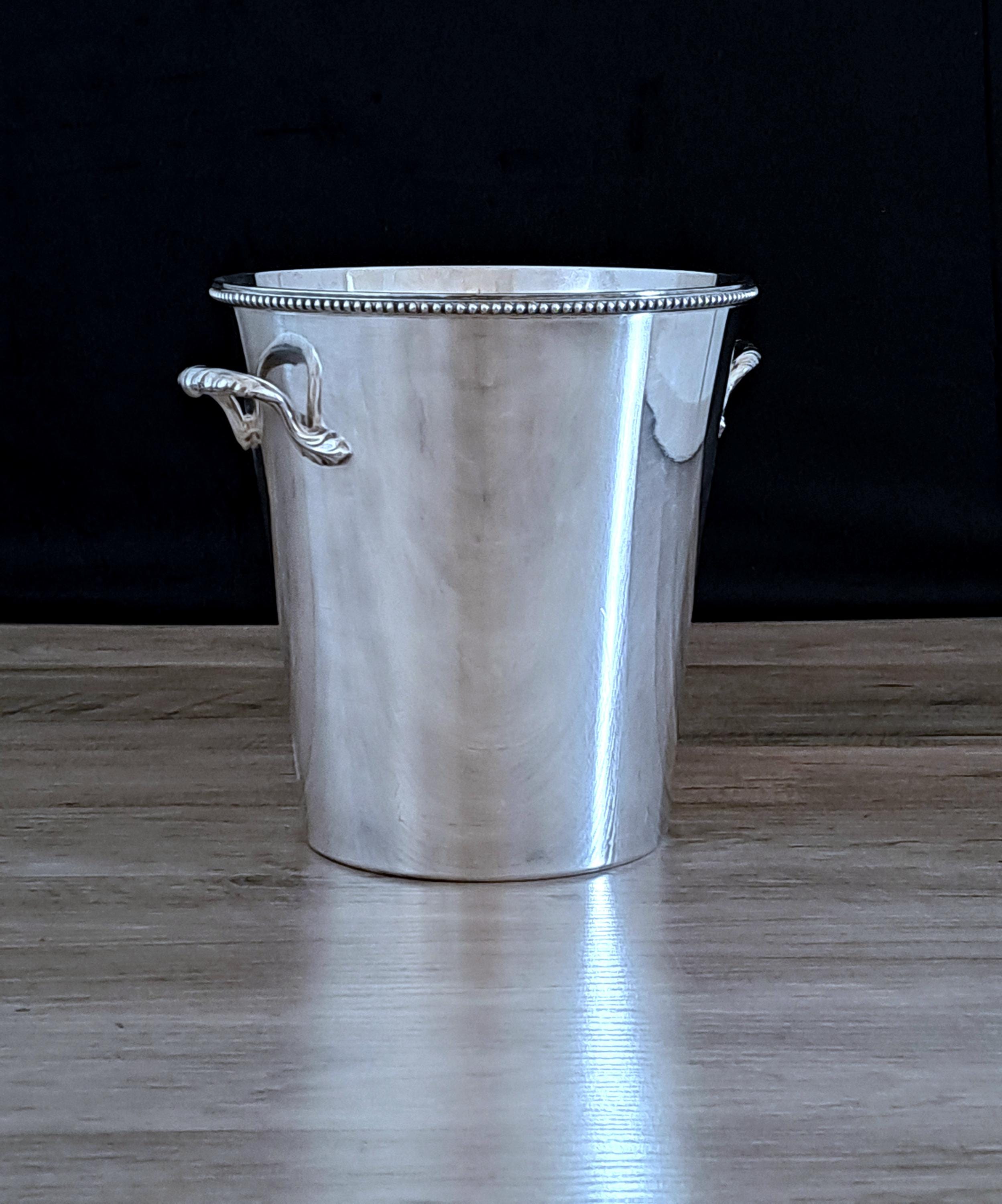 Art Deco Machine Age Eiskübel Aus Silberblech Mit Gefrästen Griffen Im Angebot B
