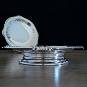 Presentation Plates / Coupe sur Pied by Christofle Paris Set of Two, 1920s Art Deco Finished with Silver Plating.