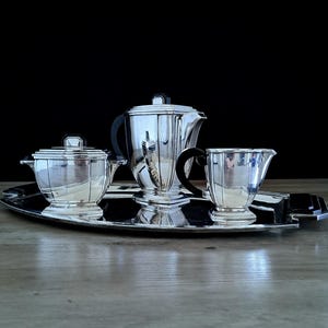 Ravinet d&#39;Enfert Paris, Coffee Service, 1930s Art Deco finished with Solid Wood and Silverplate.