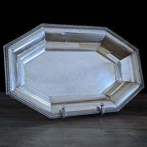 Christofle Paris Presentation Dish Production Gallia 20th Century Art Deco Finished with Silverplate. Pre 1935.