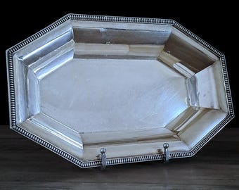 Christofle Paris Presentation Dish Production Gallia 20th Century Art Deco Finished with Silverplate. Pre 1935.