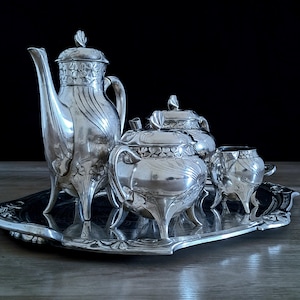 Christofle Paris Tea and Coffee Service 1920&#39;s Gallia Production Art Nouveau finished with Silverplate.