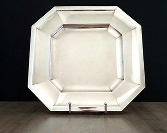Saglier Frères, Grande Assiette/Presentation Plate, Early Century Art Deco Finished with Silverplate.