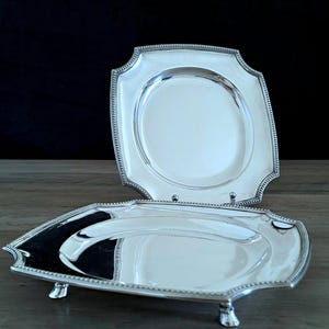 Christofle Paris, Production Gallia footed Presentation Plates Set of Two  Rare 1920s Vintage Finished with Silverplate.