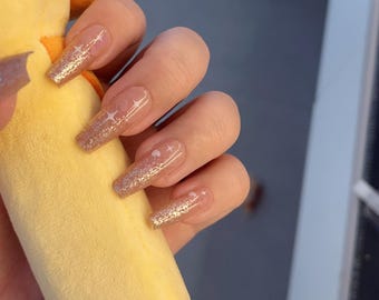 Bling beige hart pers op nagels, nepnagels, luxe handgemaakt, herbruikbaar, amandel/kist/vierkant/stilettonagels