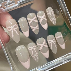 Handmade Pink Ballet Press On Nail Set, Cute Fake Nails, Luxury Hand-Made, Reusable, Almond/Coffin Nails