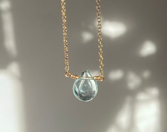 Fluorit Tropfen Halskette, echter Kristall Schmuck, natürliche Kristall Halskette, minimalistischer Schmuck