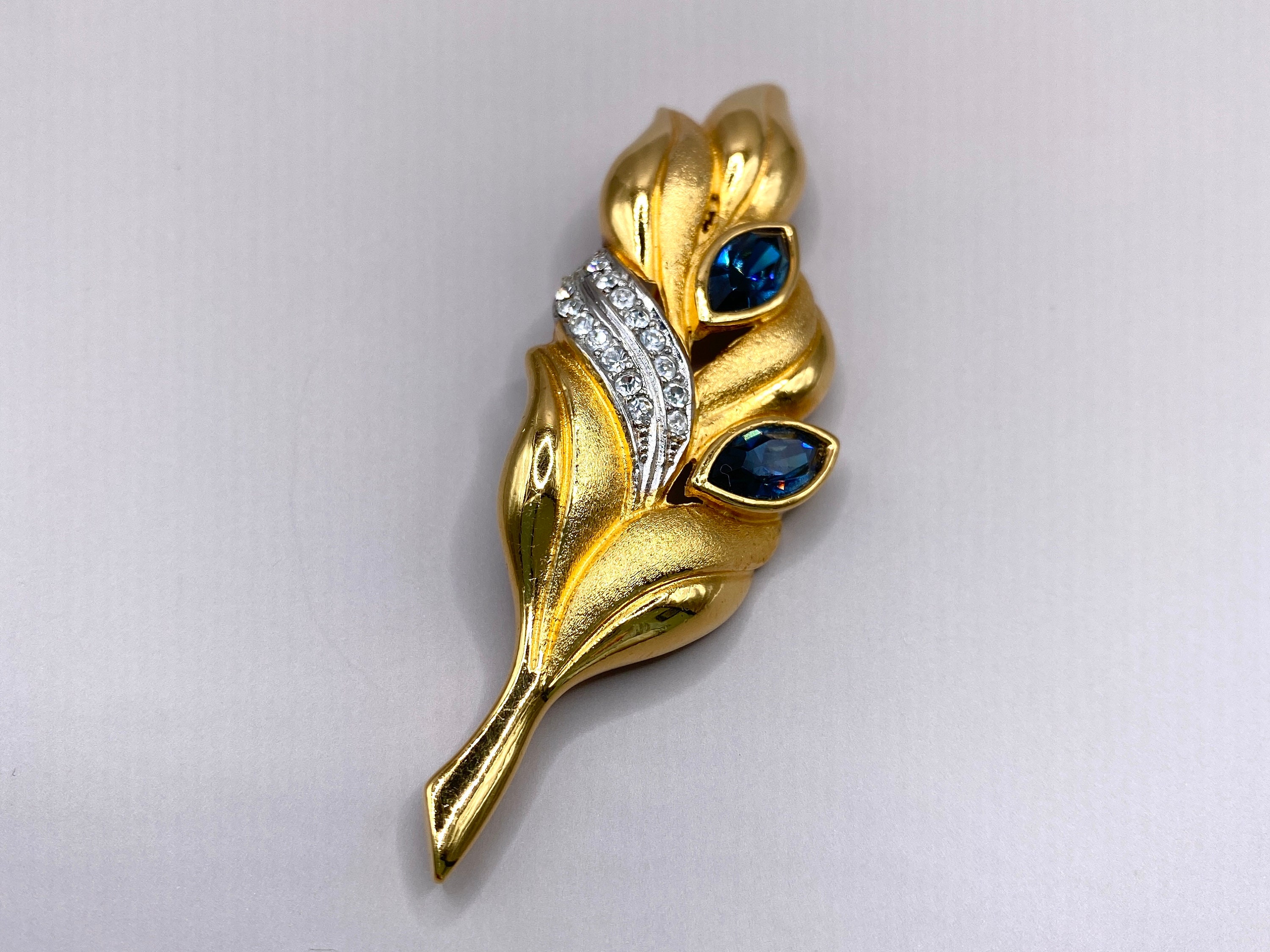 ランバン パープル ラインストーン ブローチ ゴールドカラー Lanvin ランバン パープル ラインストーン ブローチ ゴールドカラー Lanvin