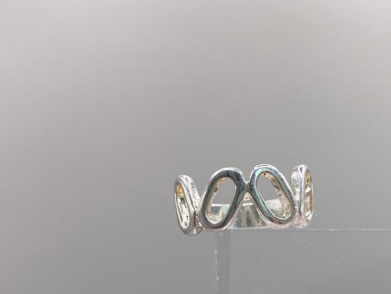 Vintage Oval Design Solid Silver 925 Hallmarked R… - image 1