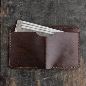 Billetera de cuero personalizada, billetera minimalista, billetera plegable de cuero, billetera plegable delgada de cuero curtido vegetal, regalo del Día del Padre