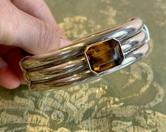 Stunning Bangle rigid bracelet in silver and citrine quartz, 1950s/60s; vintage silver bracelet with stone; Italian silver bangle