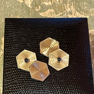Elegante Doppel-Manschettenknöpfe mit Cabochon-Saphir; Manschettenknöpfe aus Gelbgold; Art-Deco-Manschettenknöpfe