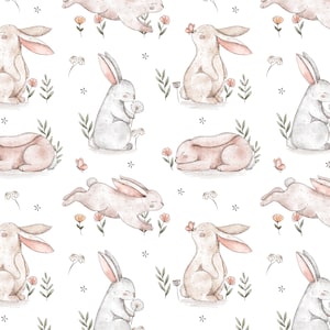 Könnte beinhalten: Ein nahtloses Muster mit Aquarell-Illustrationen von Hasen in verschiedenen Posen, darunter schlafend, springend und sitzend. Die Hasen sind in Rosa- und Grautönen dargestellt, umgeben von zarten floralen Elementen und Schmetterlingen.