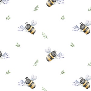 Può includere: Uno schema senza cuciture con illustrazioni ad acquerello di api che portano fiori di lavanda. Le api sono gialle e nere con ali bianche. I fiori di lavanda sono viola e verdi. Lo sfondo è bianco.