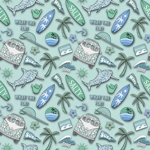 Peut inclure: Un fond bleu turquoise avec un motif répété de diverses illustrations sur le thème du surf. Les illustrations comprennent une planche de surf, un palmier, un van, un requin, une vague, un soleil et du texte qui dit "Salty", "What the fin!" et "Riptides!"