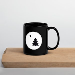 1901 Original Maine Flag Design Black Glossy Mug,